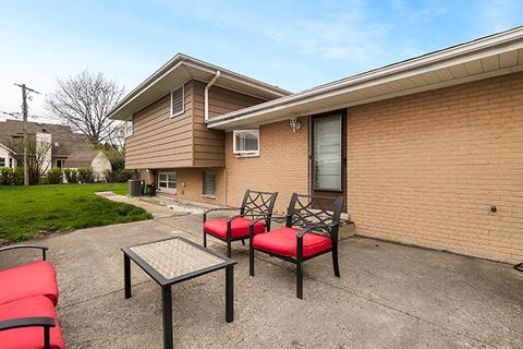 2140 Westview Dr, Des Plaines, IL 60018 photo 23