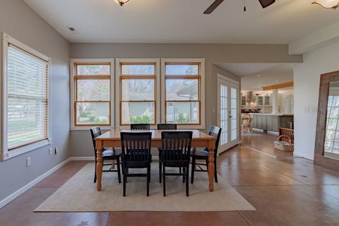 705 S Moore St, Bloomington, IL 61701 photo 18