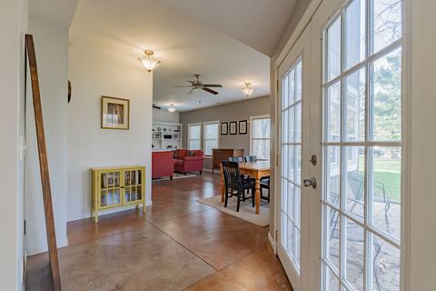 705 S Moore St, Bloomington, IL 61701 photo 16