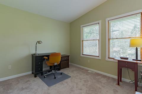 705 S Moore St, Bloomington, IL 61701 photo 40