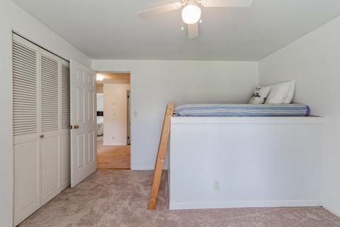 705 S Moore St, Bloomington, IL 61701 photo 33