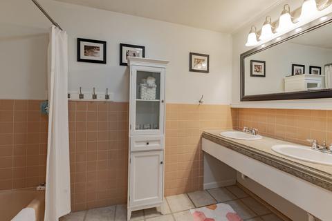 705 S Moore St, Bloomington, IL 61701 photo 36