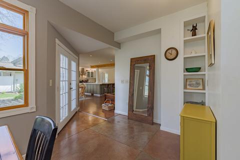 705 S Moore St, Bloomington, IL 61701 photo 17