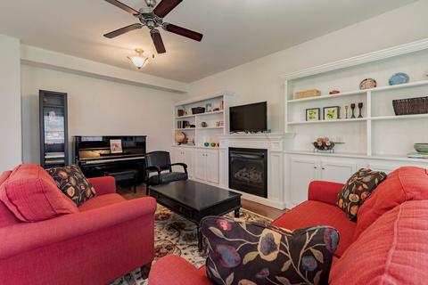 705 S Moore St, Bloomington, IL 61701 photo 21