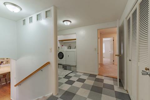705 S Moore St, Bloomington, IL 61701 photo 28