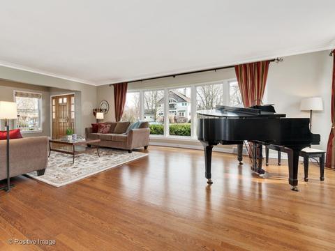 14 Briar Rd, Golf, IL 60029 photo 3