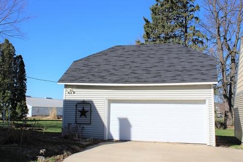 607 Genesee Ave, Morrison, IL 61270 photo 7