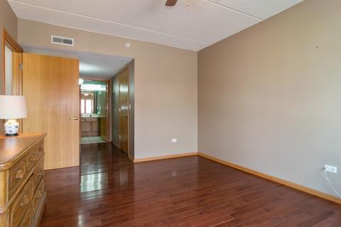 1477 E Thacker St #210, Des Plaines, IL 60016 photo 7