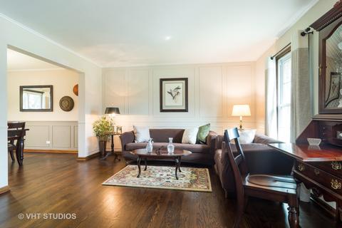4300 Eisenhower Cir, Hoffman Estates, IL 60192 photo 2