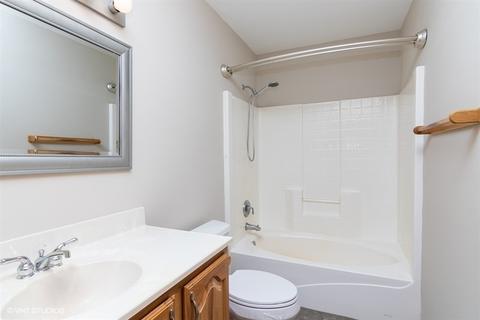 10 N048 Kendall Rd, Elgin, IL 60124 photo 12