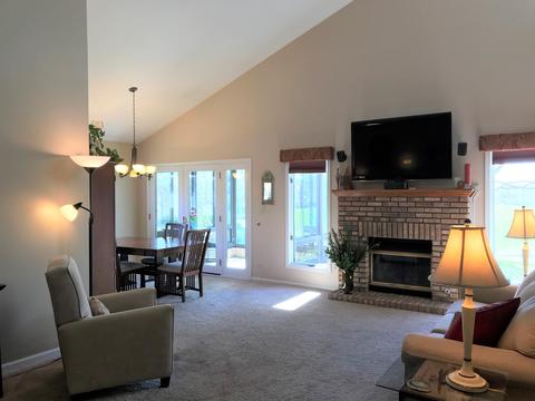 1741 Pebble Beach Dr, Hoffman Estates, IL 60169 photo 12