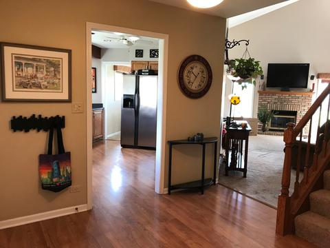1741 Pebble Beach Dr, Hoffman Estates, IL 60169 photo 3
