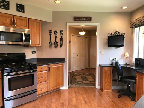 1741 Pebble Beach Dr, Hoffman Estates, IL 60169 photo 5