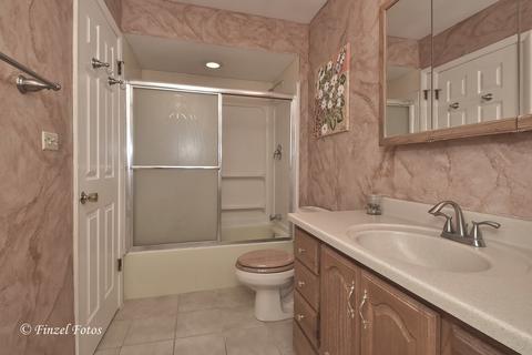 1344 Blair Ln, Hoffman Estates, IL 60169 photo 12