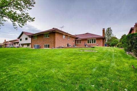 137 Somerset Rd, Willowbrook, IL 60527 photo 22
