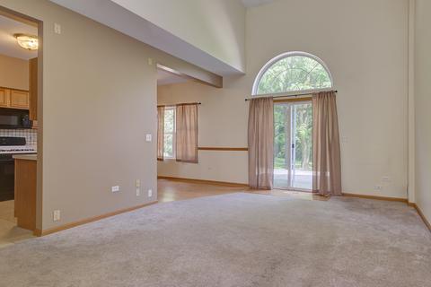 4153 Oak Tree Ln, Plainfield, IL 60586 photo 2