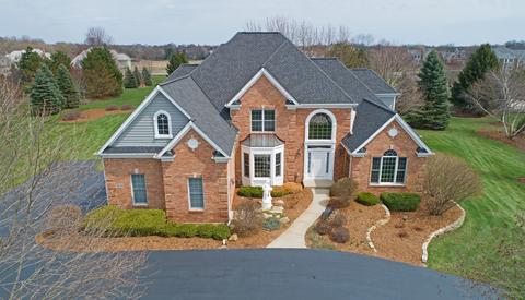5718 Farmbrook Ln, Crystal Lake, IL 60014 photo 1