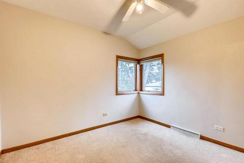 328 Radcliffe Ave, Des Plaines, IL 60016 photo 18