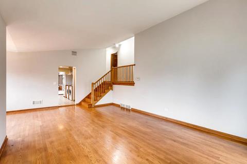 328 Radcliffe Ave, Des Plaines, IL 60016 photo 3