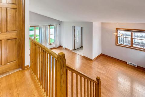 328 Radcliffe Ave, Des Plaines, IL 60016 photo 6