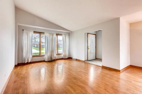 328 Radcliffe Ave, Des Plaines, IL 60016 photo 5