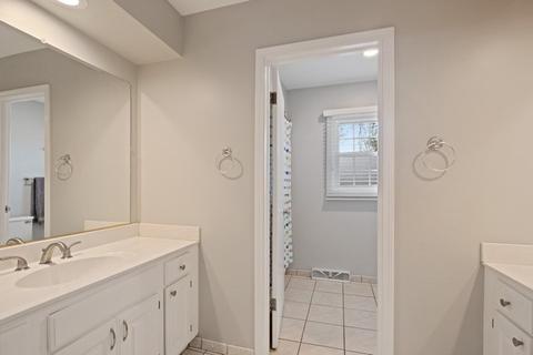 2845 White Pine Dr, Northbrook, IL 60062 photo 17