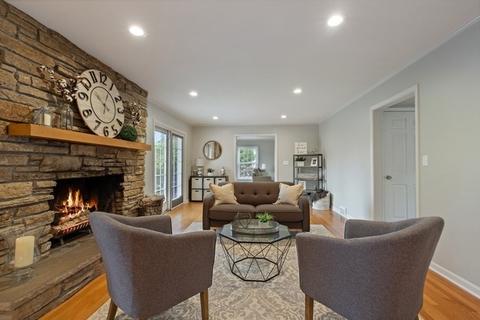 2845 White Pine Dr, Northbrook, IL 60062 photo 7