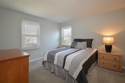 3830 Bordeaux Dr, Hoffman Estates, IL 60192 photo 18