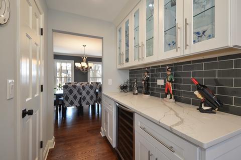 3830 Bordeaux Dr, Hoffman Estates, IL 60192 photo 5