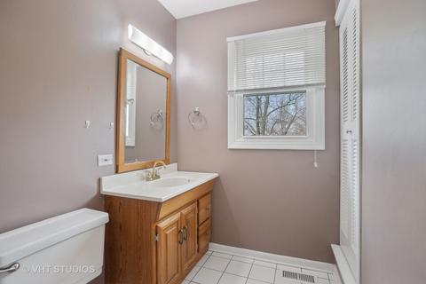 545 Jamison Ln, Hoffman Estates, IL 60169 photo 15