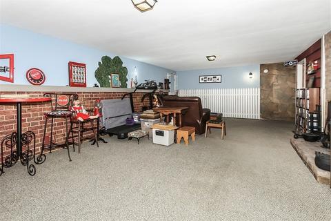 520 Wing Park Blvd, Elgin, IL 60123 photo 17