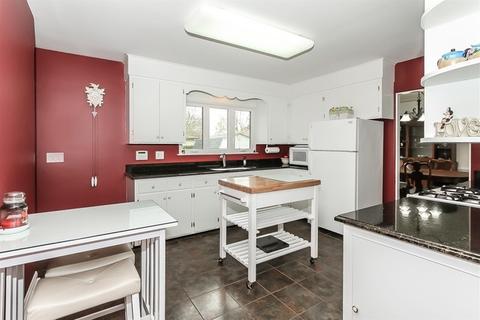 520 Wing Park Blvd, Elgin, IL 60123 photo 9