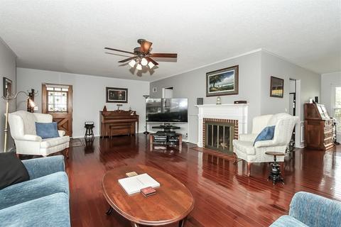520 Wing Park Blvd, Elgin, IL 60123 photo 5