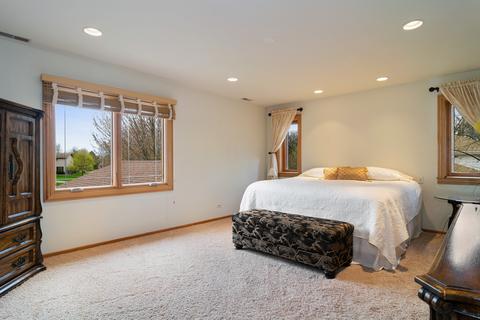 824 Kent Cir, Bartlett, IL 60103 photo 9