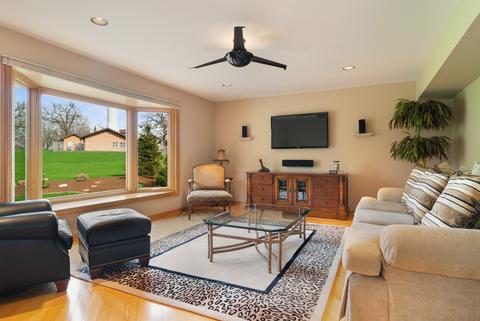 824 Kent Cir, Bartlett, IL 60103 photo 7