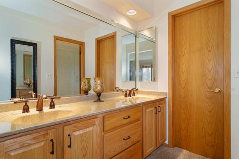 824 Kent Cir, Bartlett, IL 60103 photo 10