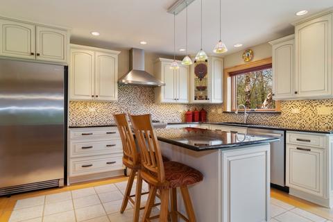 824 Kent Cir, Bartlett, IL 60103 photo 4