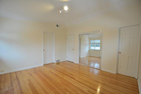 515 Michael Mnr, Glenview, IL 60025 photo 13