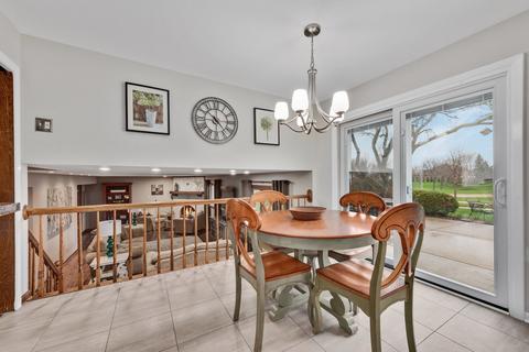 232 Somerset Rd, Willowbrook, IL 60527 photo 8