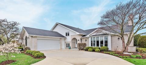 232 Somerset Rd, Willowbrook, IL 60527 photo 1