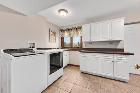 232 Somerset Rd, Willowbrook, IL 60527 photo 14