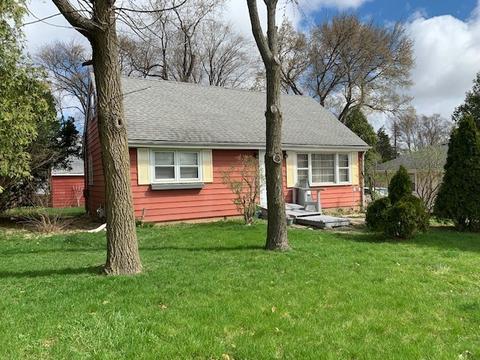 242 E Maple Ave, Roselle, IL 60172 photo 1