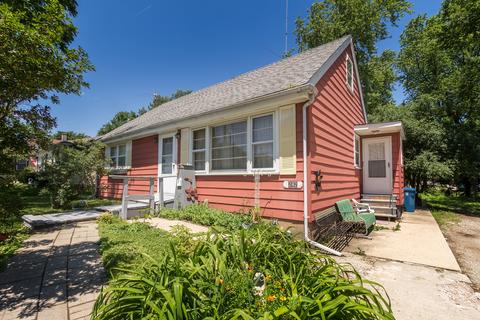242 E Maple Ave, Roselle, IL 60172 photo 2