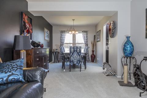 281 S Oak Ave, Bartlett, IL 60103 photo 5