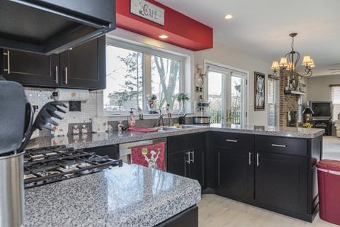 281 S Oak Ave, Bartlett, IL 60103 photo 7