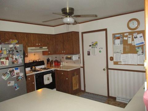 627 E Walnut St, Peotone, IL 60468 photo 11