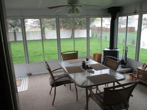 627 E Walnut St, Peotone, IL 60468 photo 15