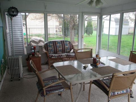 627 E Walnut St, Peotone, IL 60468 photo 16