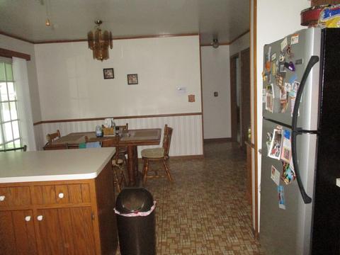 627 E Walnut St, Peotone, IL 60468 photo 12