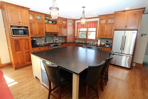 212 S Oak St, Itasca, IL 60143 photo 2